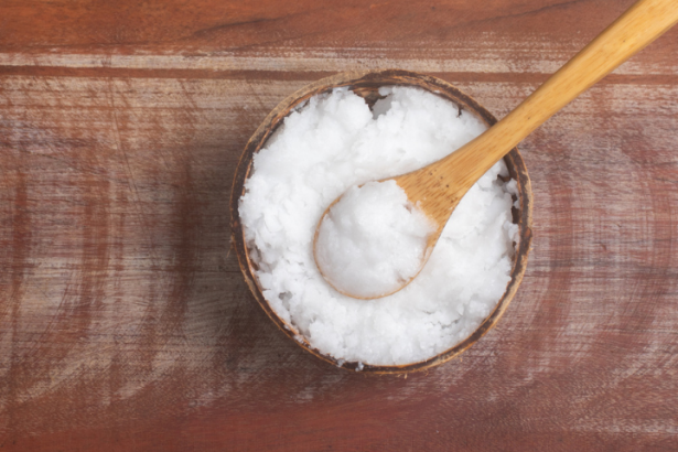 how-(and-why)-you-should-cook-with-coconut-oil